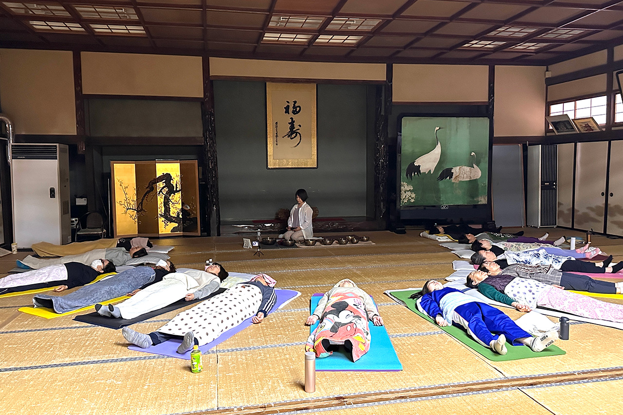 飯野八幡宮ハタヨガ